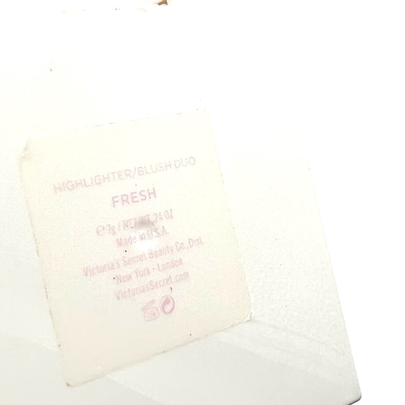 Victoria’s Secret Makeup - Picture 6 of 12